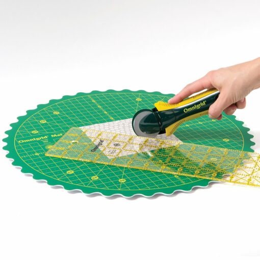Omnigrid 360° rotating cutting mat